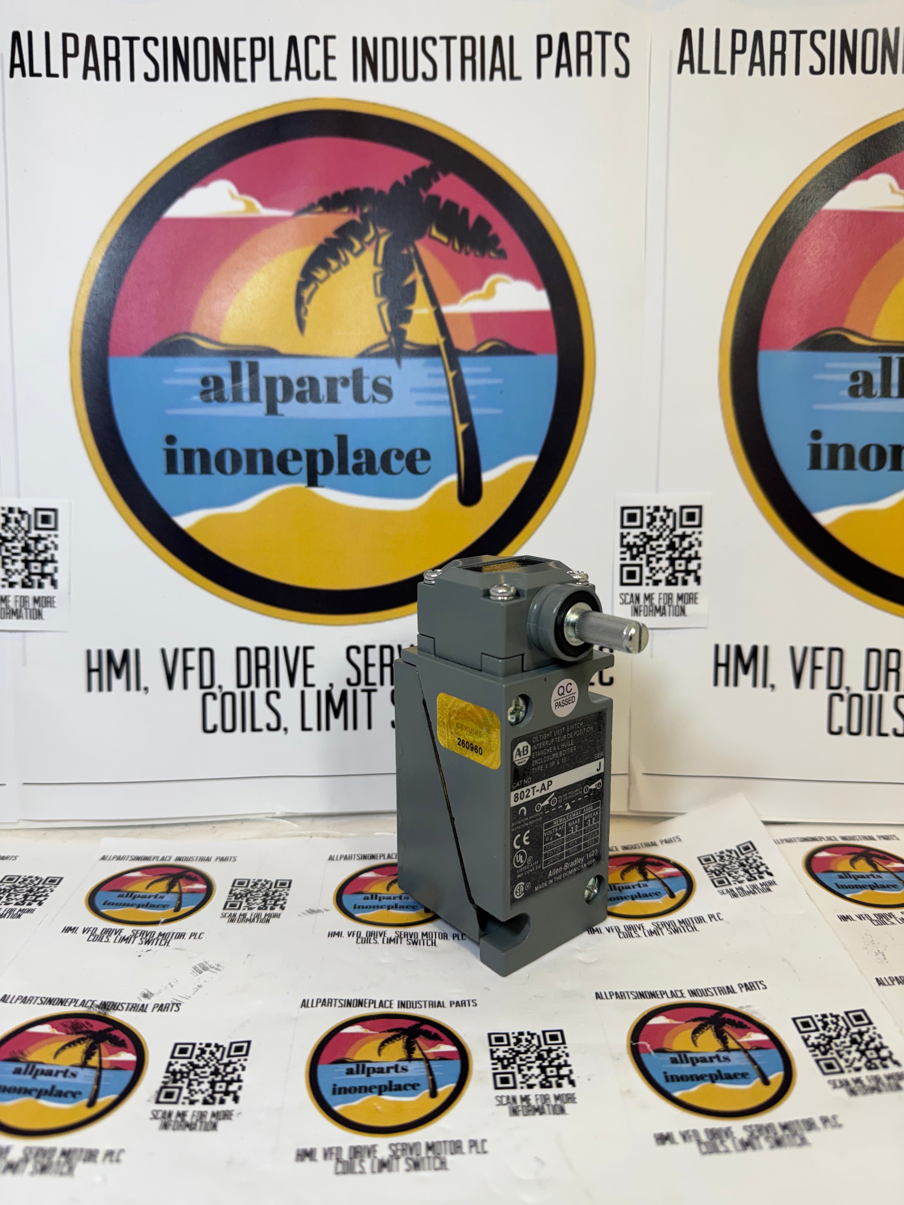 ALLEN BRADLEY 802T-AP J LIMIT SWITCH SER J 802TAPJ OILTIGHT 4 Circuits 802T
