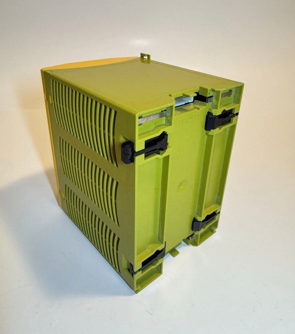 PILZ PNOZ-M1P-ETH PNOZM1PETH  Ident.No: 773102  773103  773104 multi base module