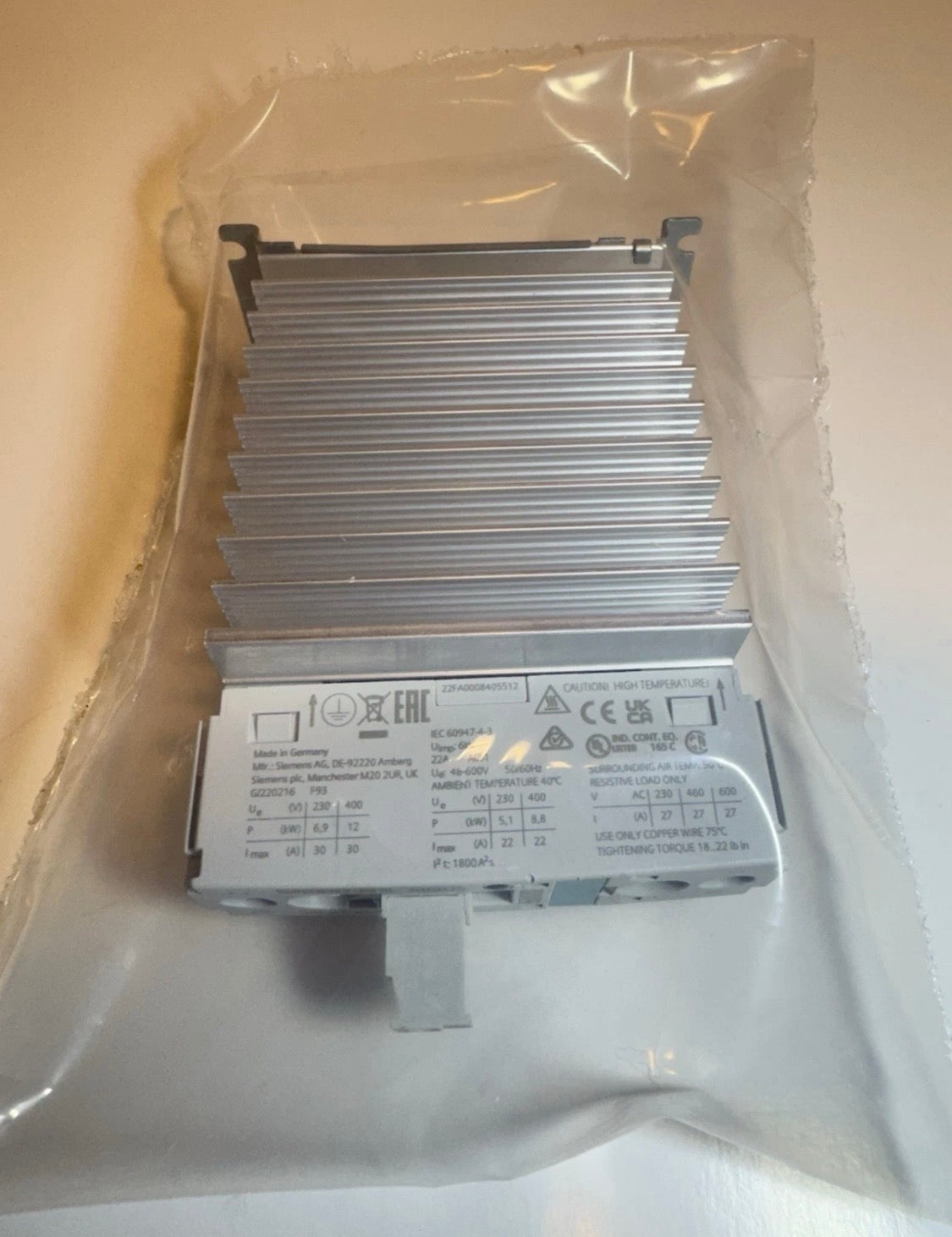 1 pc SIEMENS 3RF2330-1AA45 Ssc 30A 48-600V Zero Scrw 4-30Vdc Coil