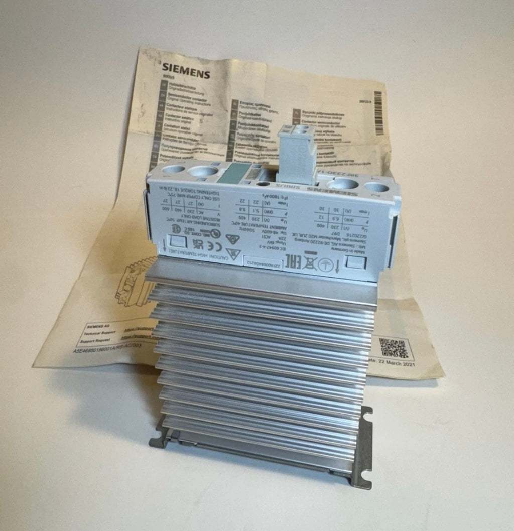 1 pc SIEMENS 3RF2330-1AA45 Ssc 30A 48-600V Zero Scrw 4-30Vdc Coil