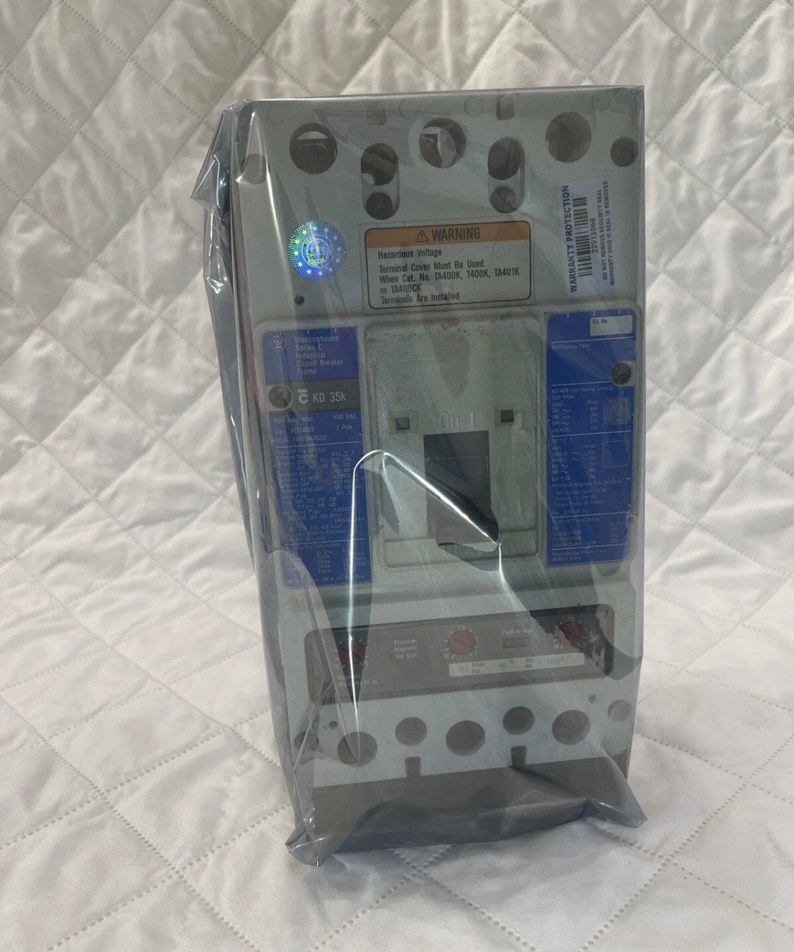 HKD3400F Cutler Hammer Circuit Breaker with KT3400T Trip Unit Priority Mail