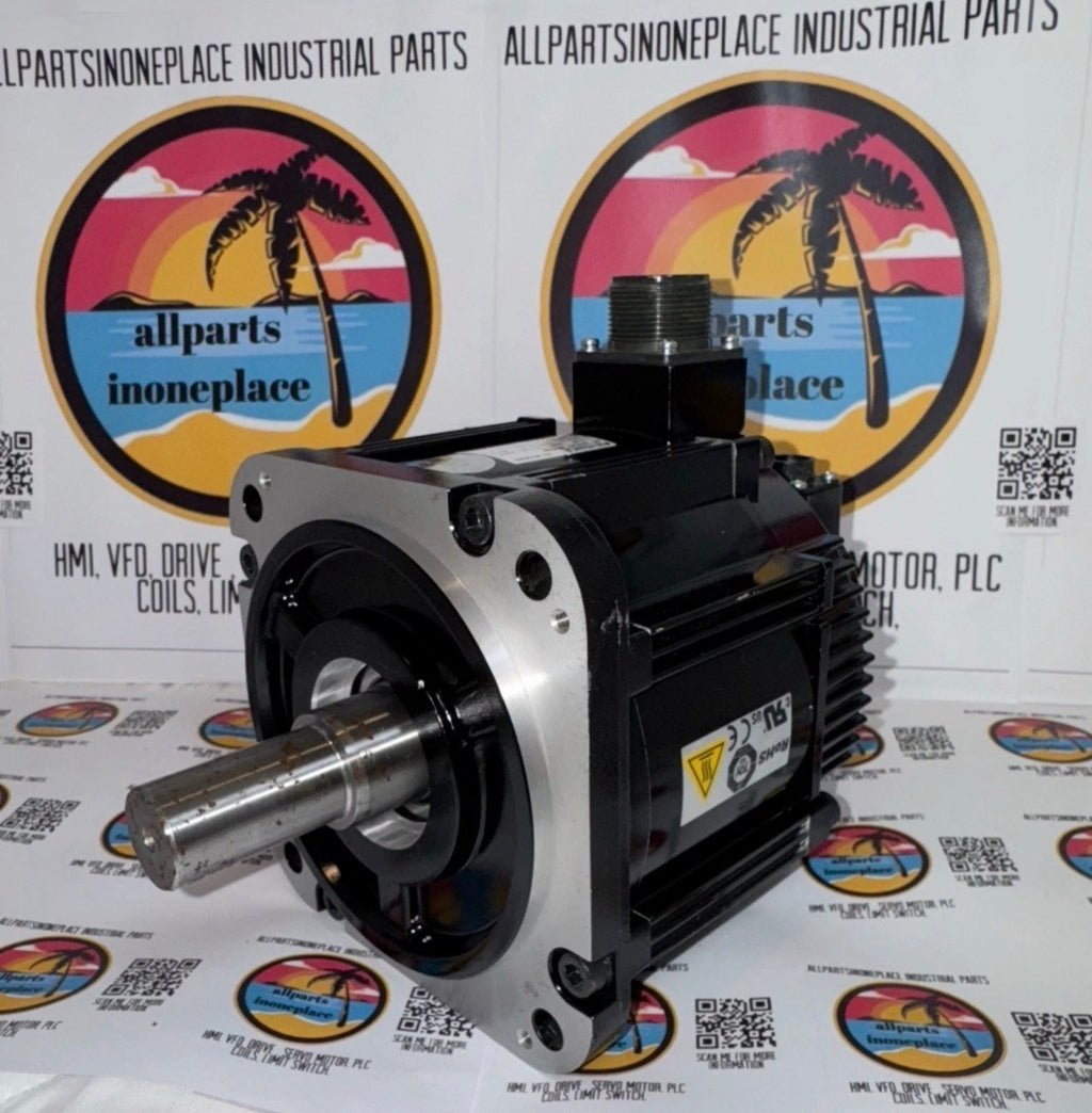 Keyence SV-M500AS Servo Motor Straight Axis1. 3 kW 200V 10.7A F 8.34N•m 1500 MTS