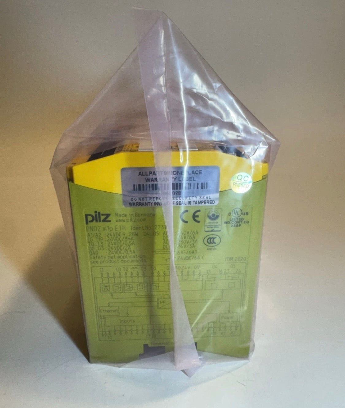 PILZ PNOZ-M1P-ETH PNOZM1PETH  Ident.No: 773102  773103  773104 multi base module