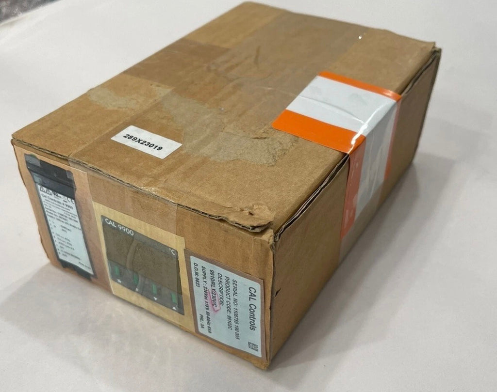 NEW CAL CONTROLS 99102C TEMPERATURE CONTROLLER CAL 9900  230 vac 1108755 190 005